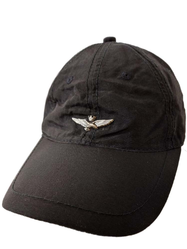 Cappello Visiera Aeronautica Militare Aquila Nero,chiusura posteriore regolabile.Logo applicato sul davanti con logo aquila,cappello pilota